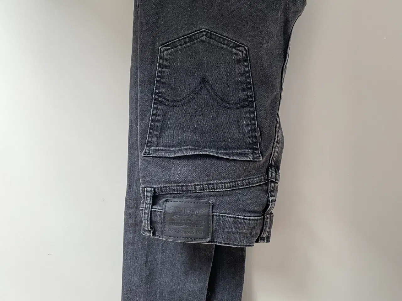 Billede 1 - 2 par levis jeans