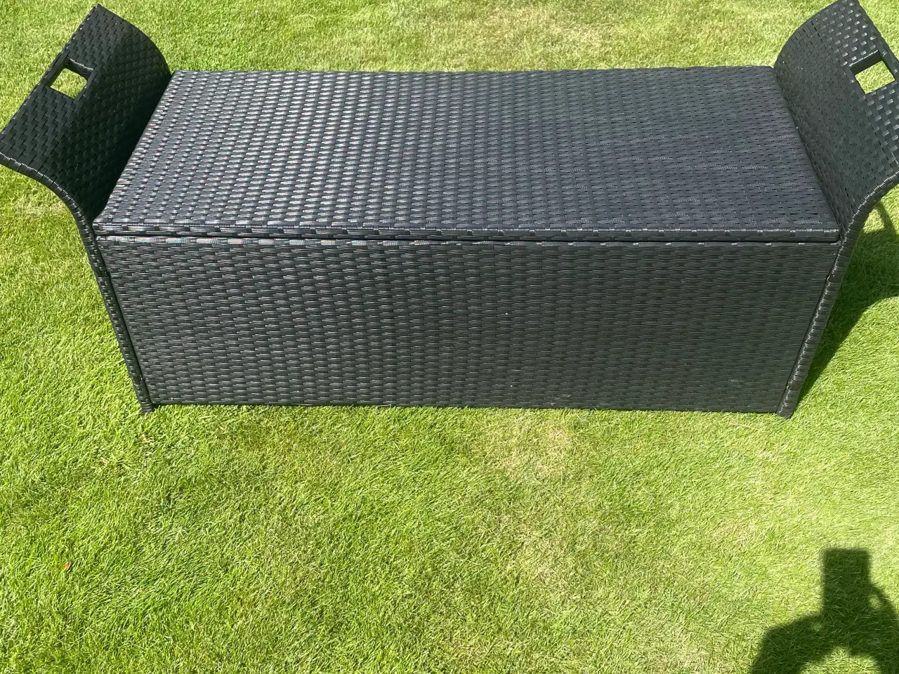 Billede 1 - Hyndeboks sort rattan