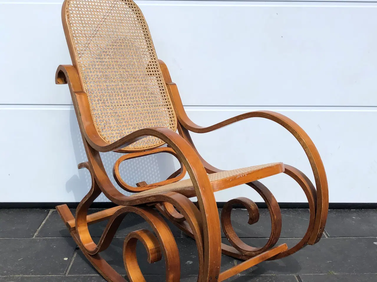 Billede 1 - Smuk Vintage gyngestol med fransk flet