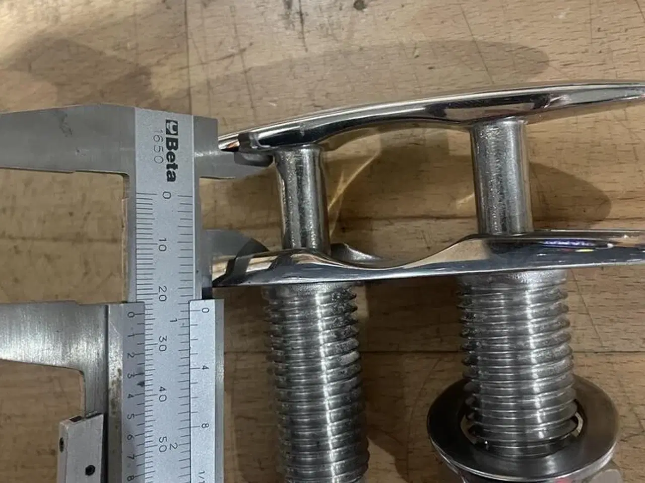 Billede 1 - Rustfri Pullert / Fortøjningsklampe – AISI 316 UDEN MØTRIK