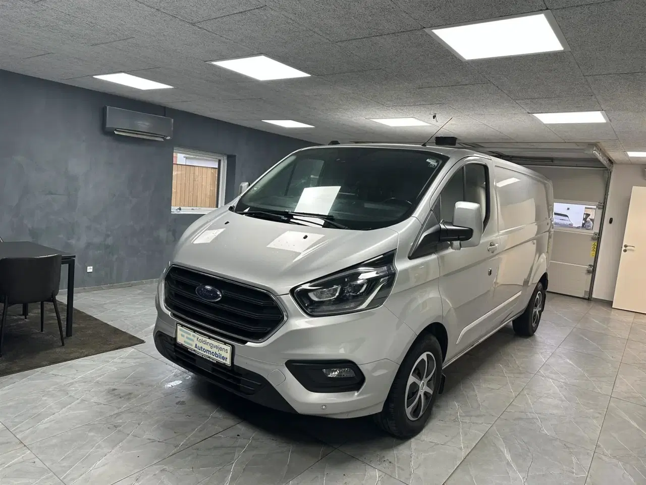 Billede 2 - Ford Transit Custom 300 L2H1 2,0 TDCi Limited 170HK Van 6g Aut.