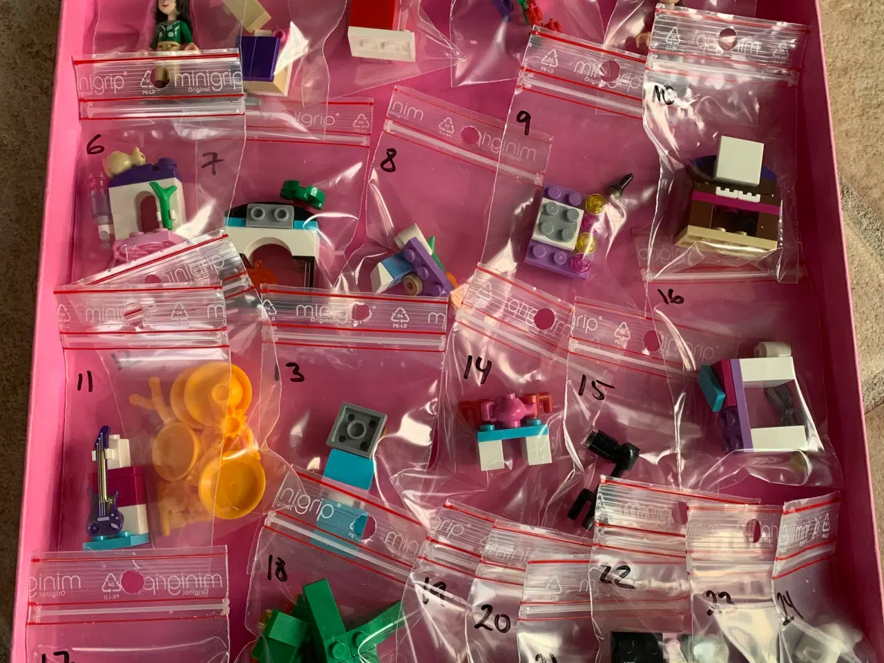 Billede 3 - Lego Friends julekalender 41131