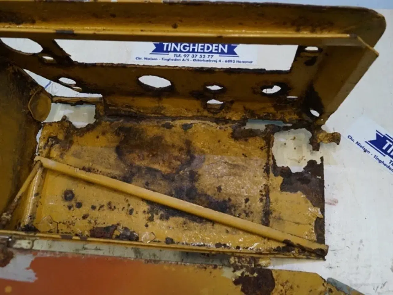 Billede 11 - Volvo L120 Baterikasse L.H. VOE11018434