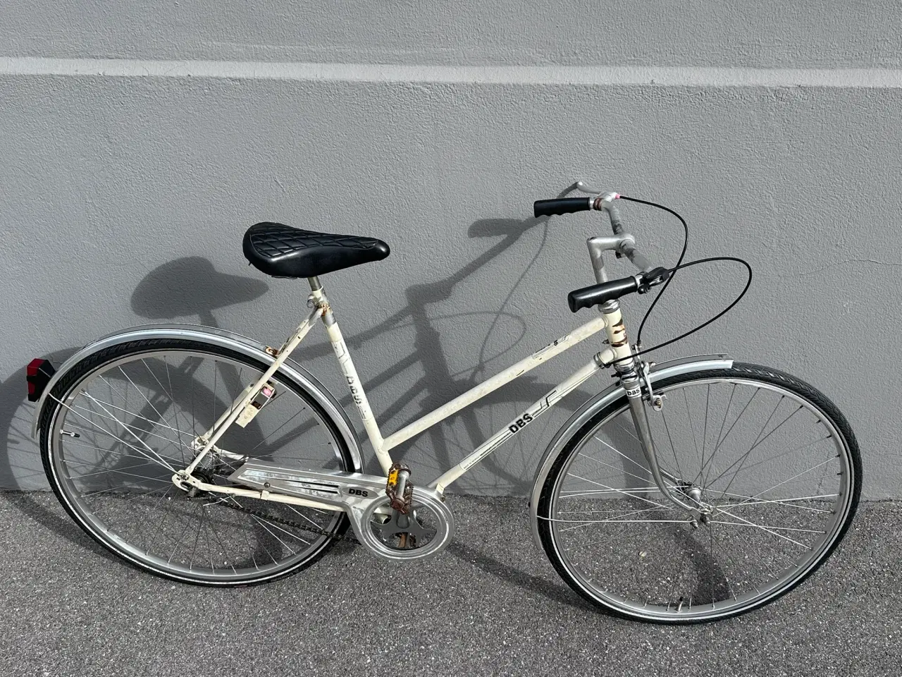 Billede 2 - Hvid DBS dame retrocykel