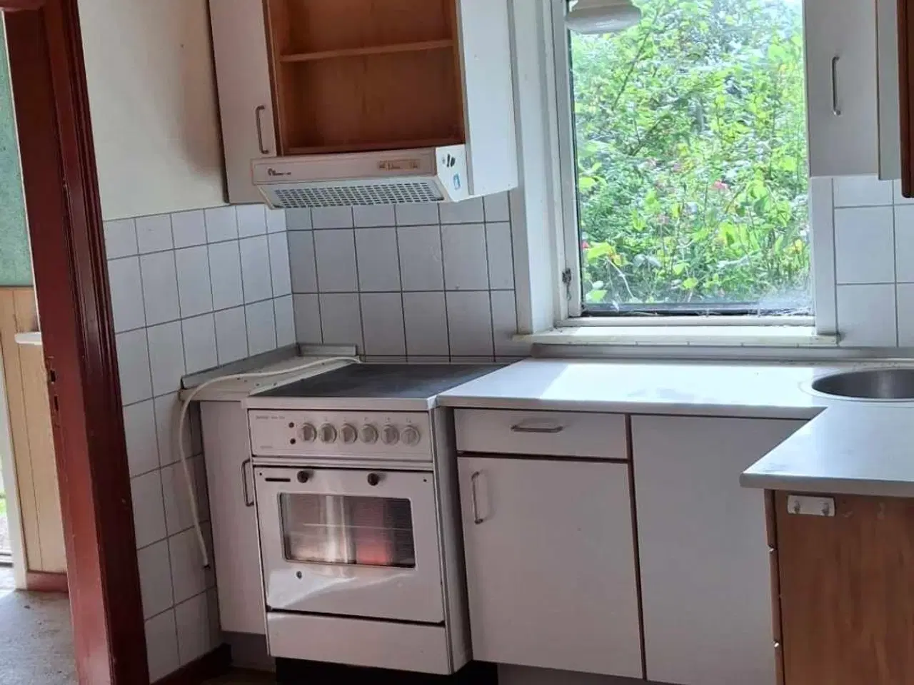 Billede 5 - Hus til renovering eller dejlig byggegrund. 