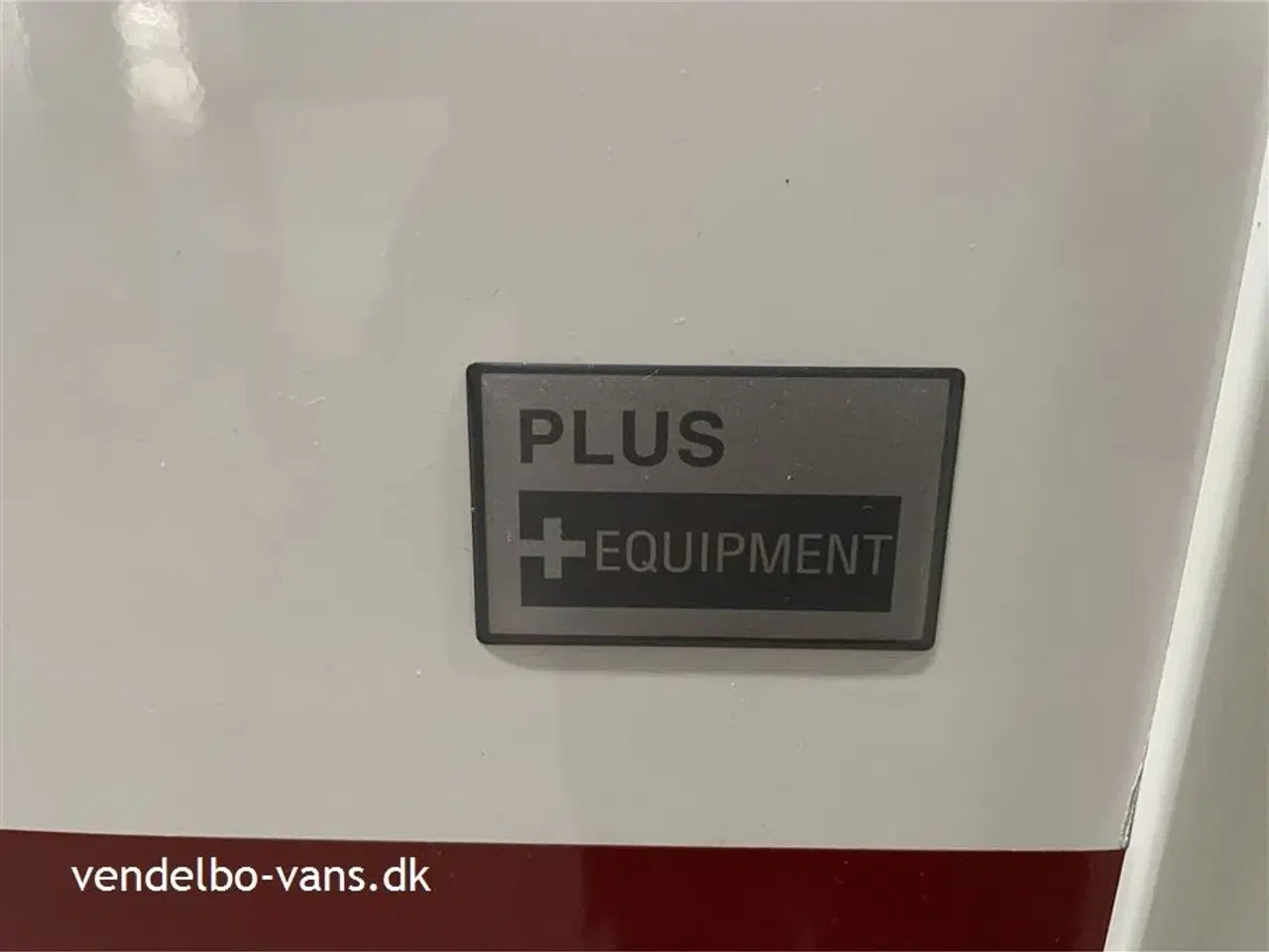 Billede 8 - 2018 - Adria Compact SLS   Smal camper på under 6 m længde - tryk på knappen og den vokser!