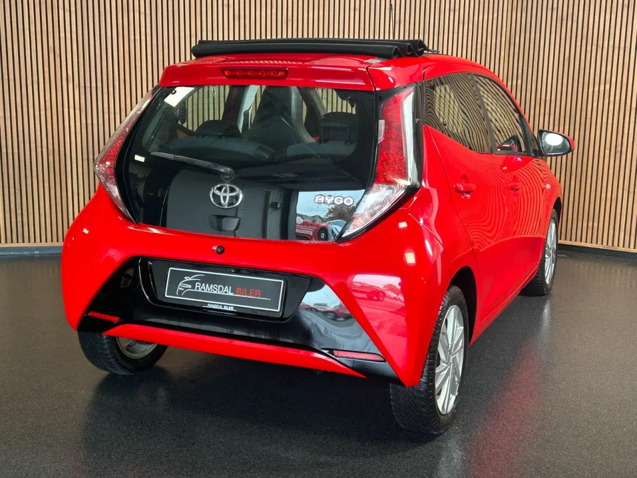 Billede 3 - Toyota Aygo 1,0 VVT-i x-wave x-shift Sky