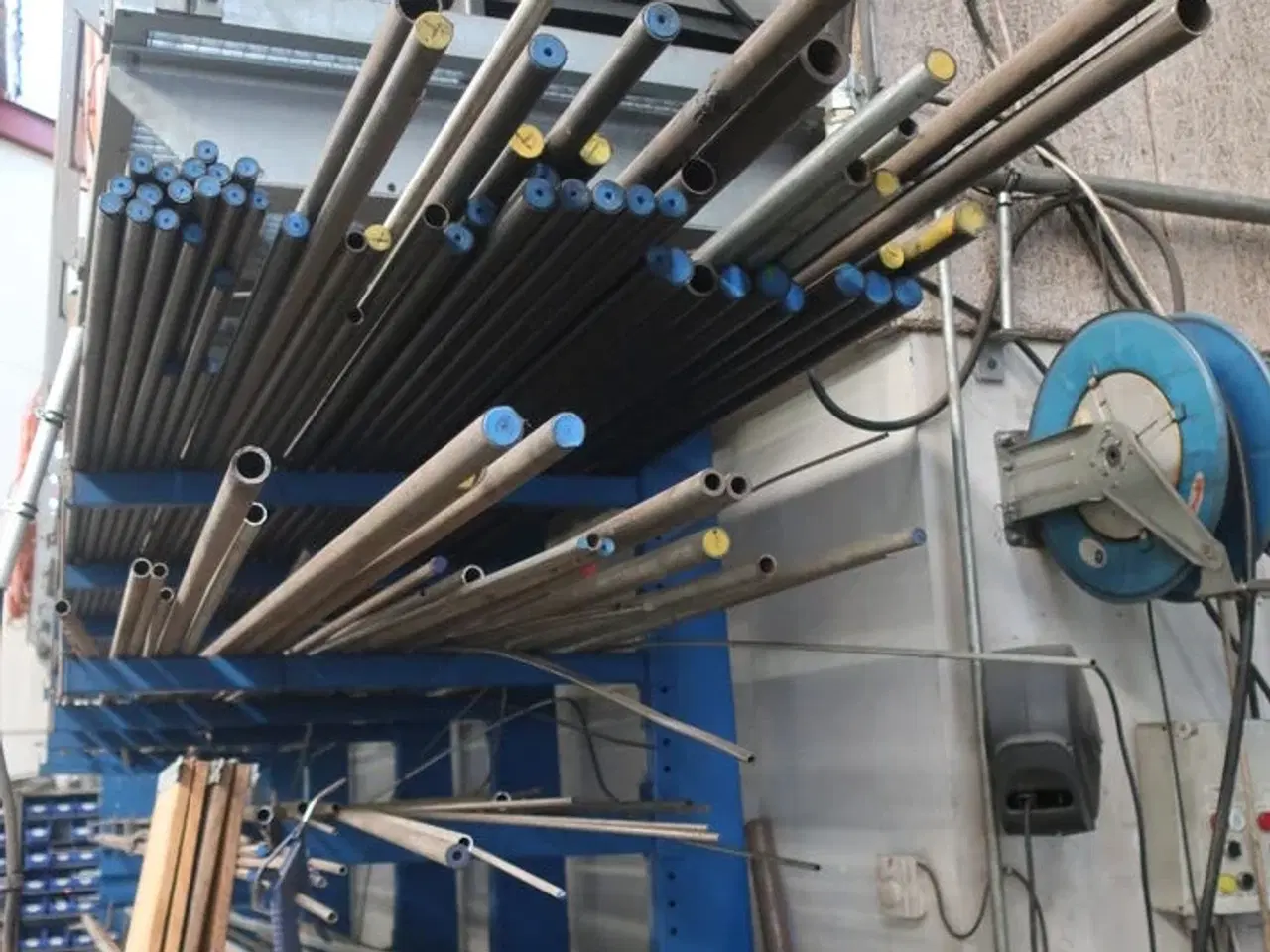 Billede 8 - Grenreol med div. Jern