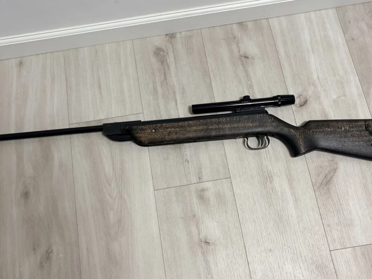 Billede 2 - Ny renoveret Anschutz Luftgevær model 333 i .177 