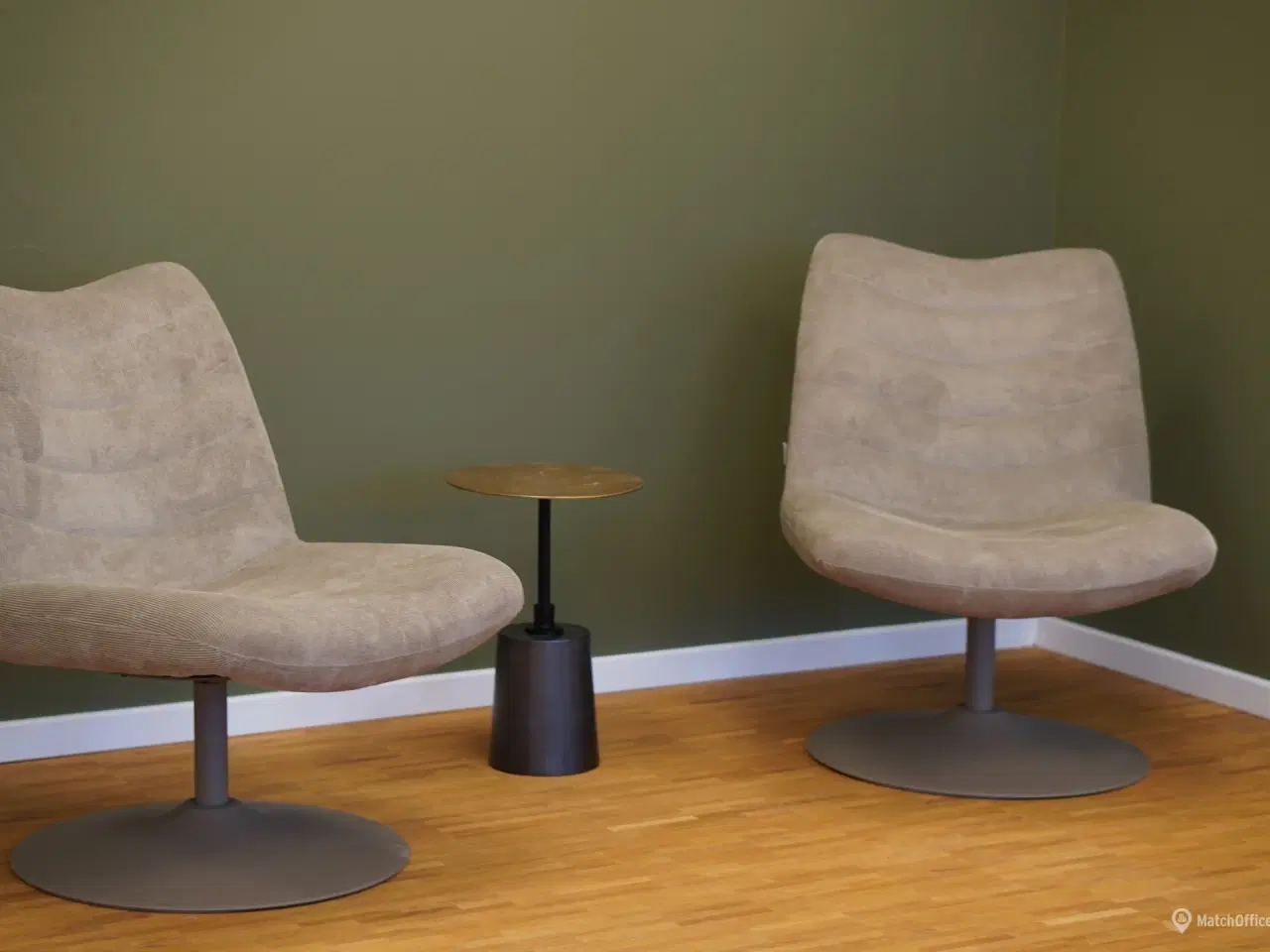 Billede 4 - Et lejemål med åbne rum der oser af skråsikker attitude og selvsikkerhed