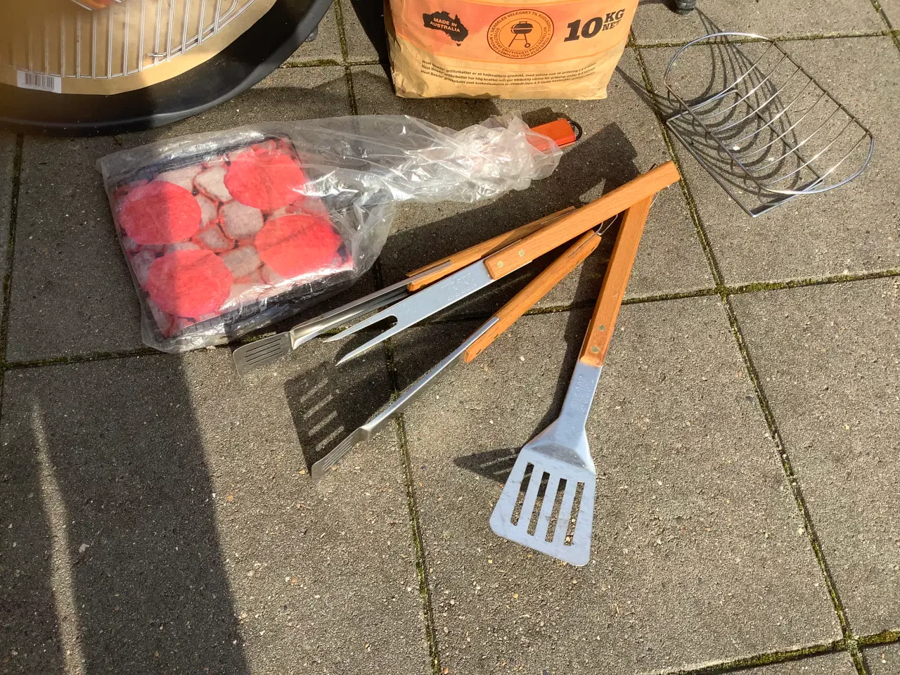 Billede 3 - Weber kul grill - 57 cm med tilbehør