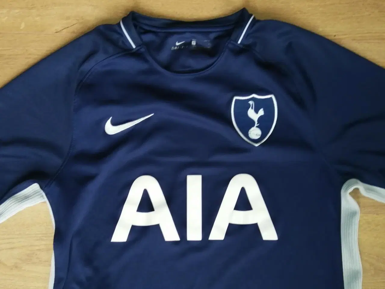 Billede 1 - TOTTENHAM AWAY 2017-18, STR. S, I FLOT STAND