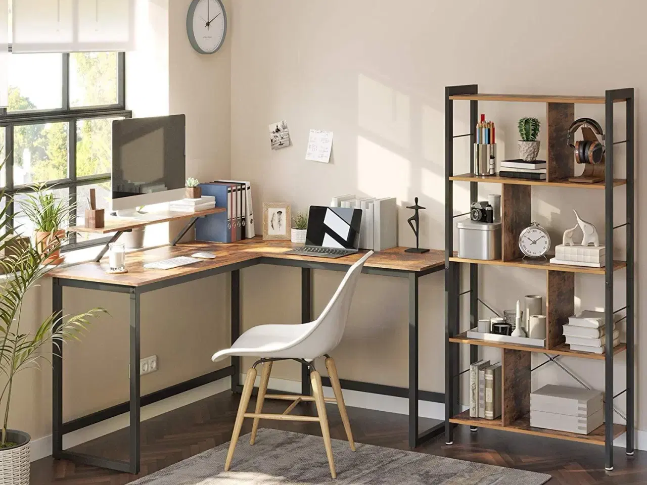 Billede 5 - Skrivebord i L-form VASAGLE med skærmhylde, pladsbesparende, justerbare fødder, metalstel, rustik brun, 140 × 130 × 76/91,5 cm