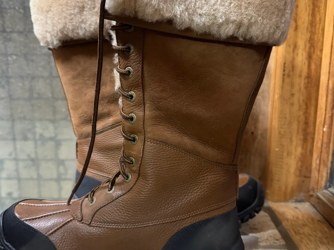 Billede 2 - UGG Adirondack tall 