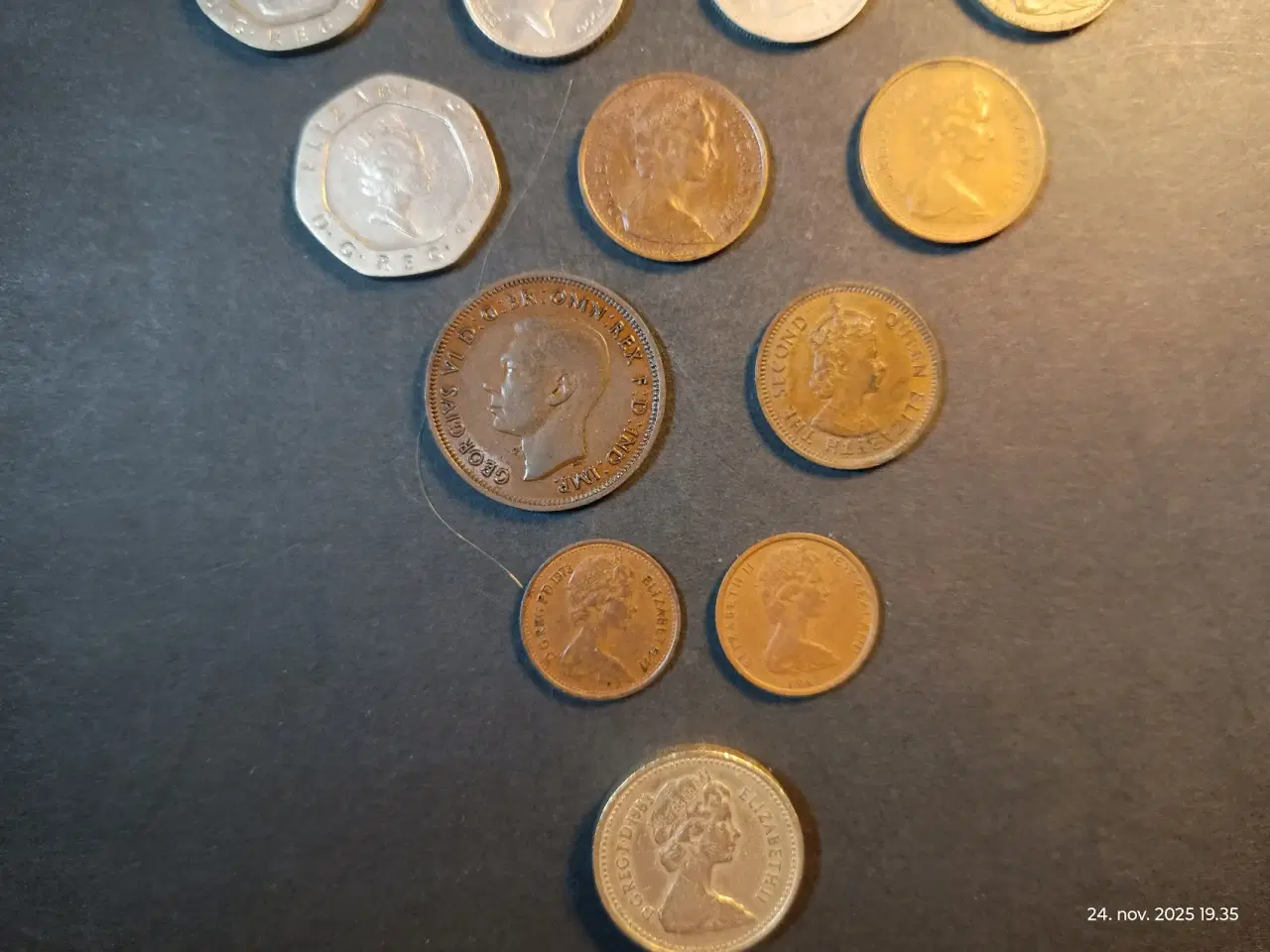 Billede 3 - Lot med engelske mønter inkl. den omtalte 1 pound