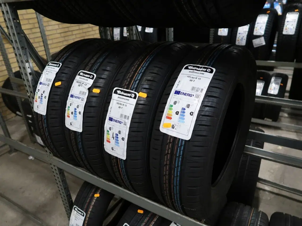 Billede 1 - 4 stk. dæk BARUM 185/65R15 88T