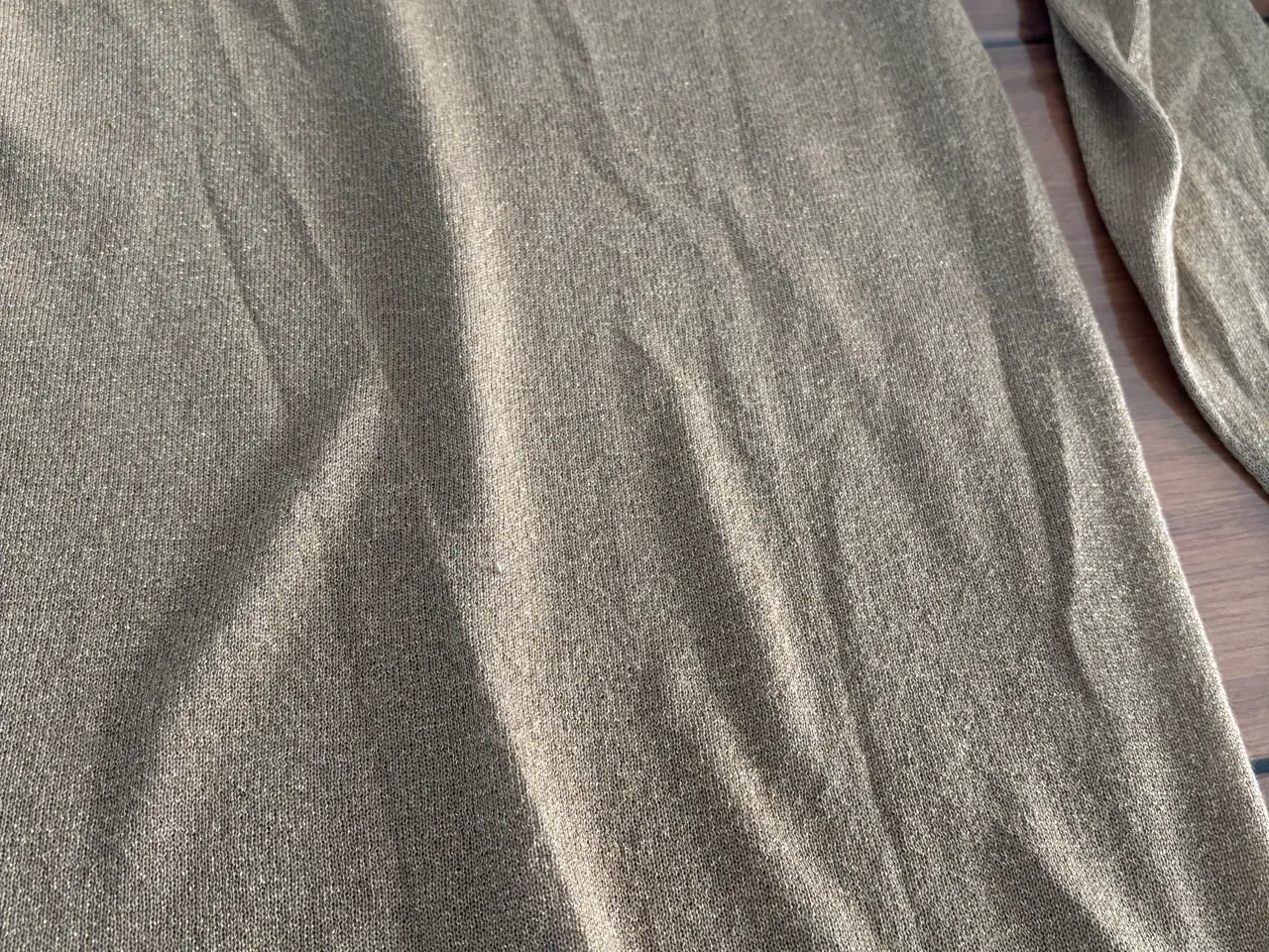 Billede 3 - Kjole guld str L