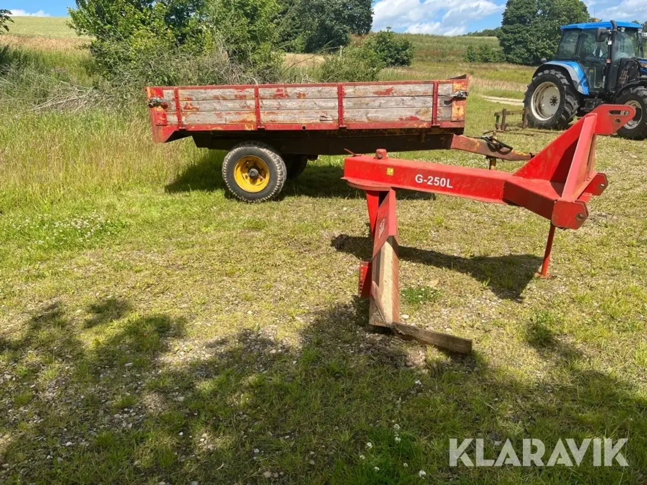 Billede 2 - LOT: tipvogn og Skrabeblad TIM OG Frangård 4,5 tons vogn/G-250L