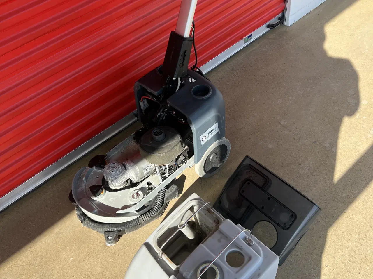 Billede 4 - Nilfisk SC 351 Gulvvasker 