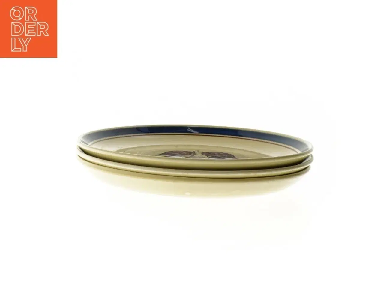 Billede 3 - Fra norske Figgio. Stellet: blåbær. Dekorative tallerkener (str. 25 cm)