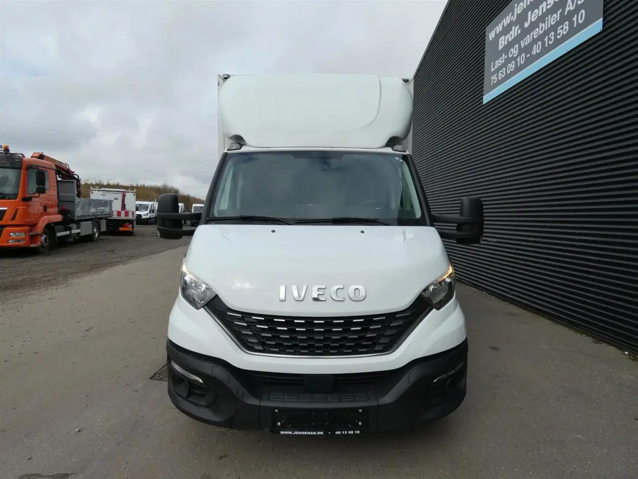 Billede 3 - Iveco Daily 35S14 Alu.kasse m./lift 2,3 D 136HK Ladv./Chas. Aut.