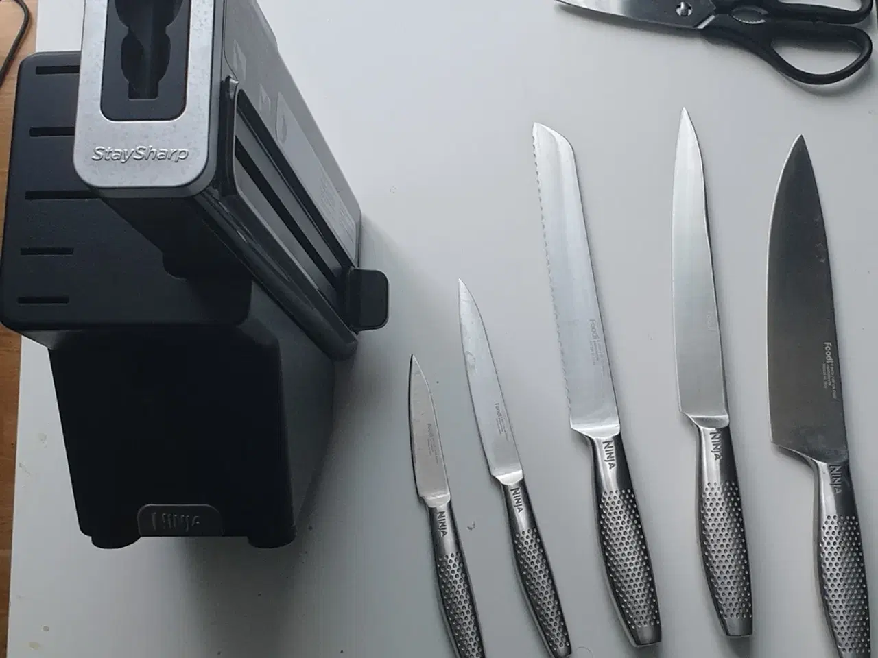 Billede 2 - Ninja StaySharp Knivblok knivsæt Sliber, 5 Knive