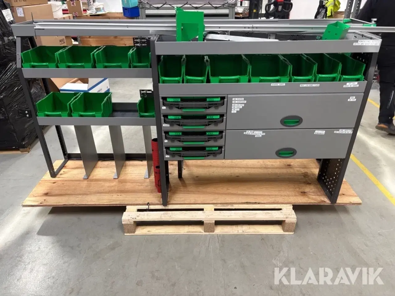 Billede 5 - Inventar til kassebil System Edström - to dele