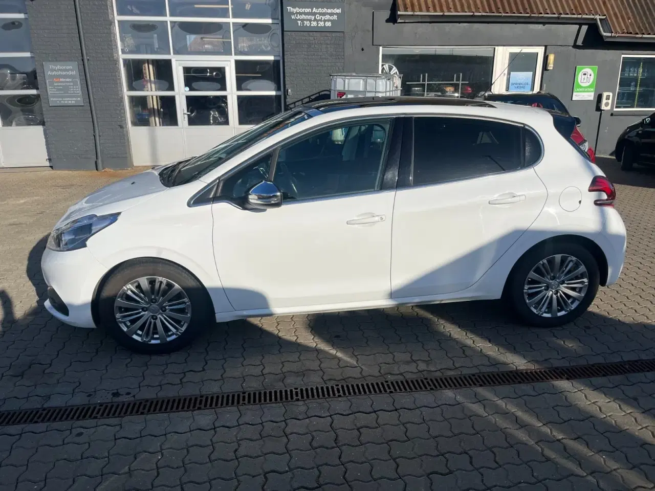 Billede 3 - Peugeot 208 1,6 BlueHDi 100 Desire Sky