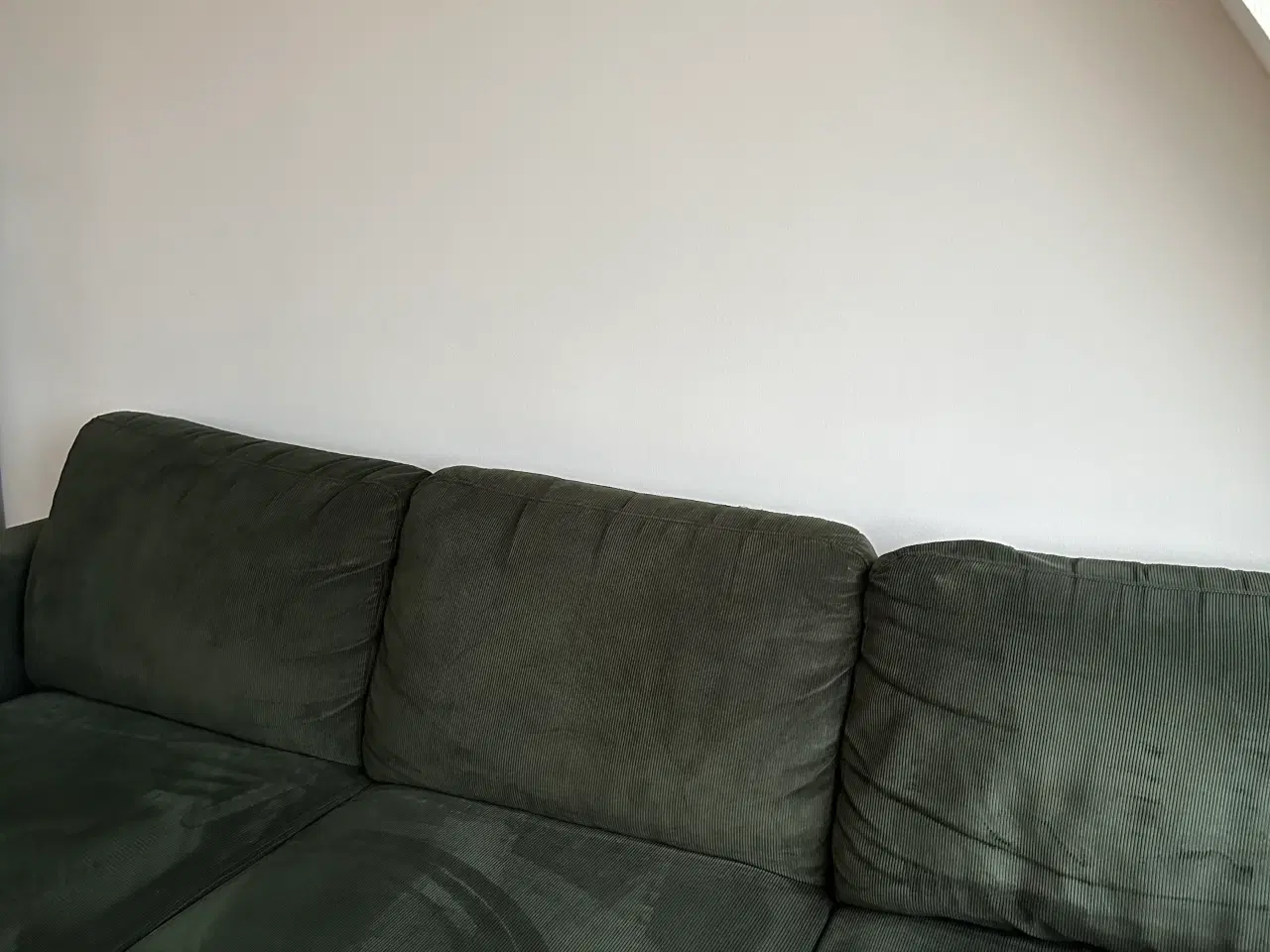 Billede 3 - Sofa i grøn velour