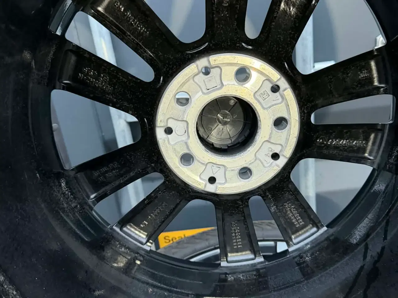 Billede 4 - 18” Mercedes fælge m. vinterdæk – Passer C-Klasse