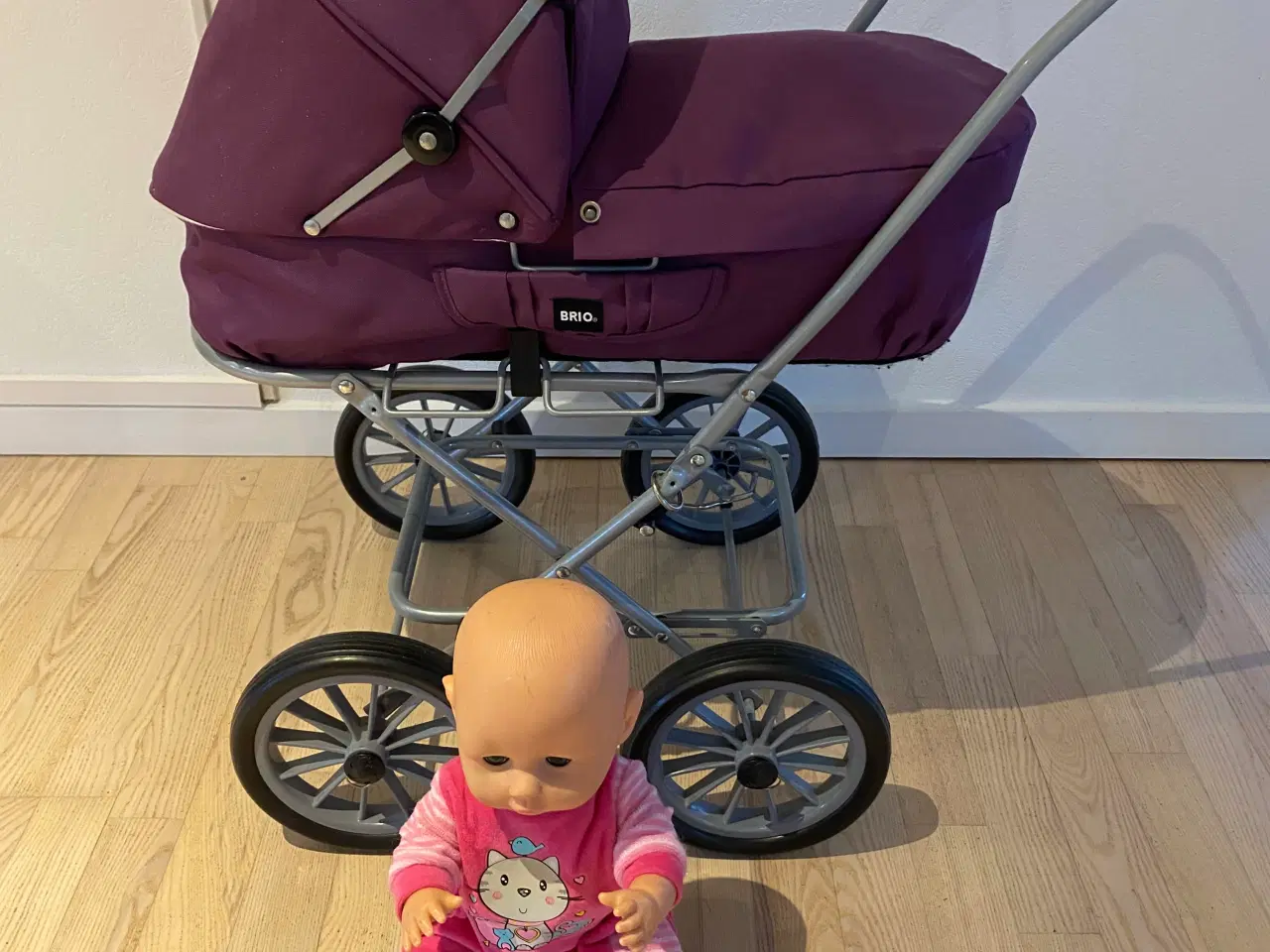 Billede 1 - BRIO dukkevogn