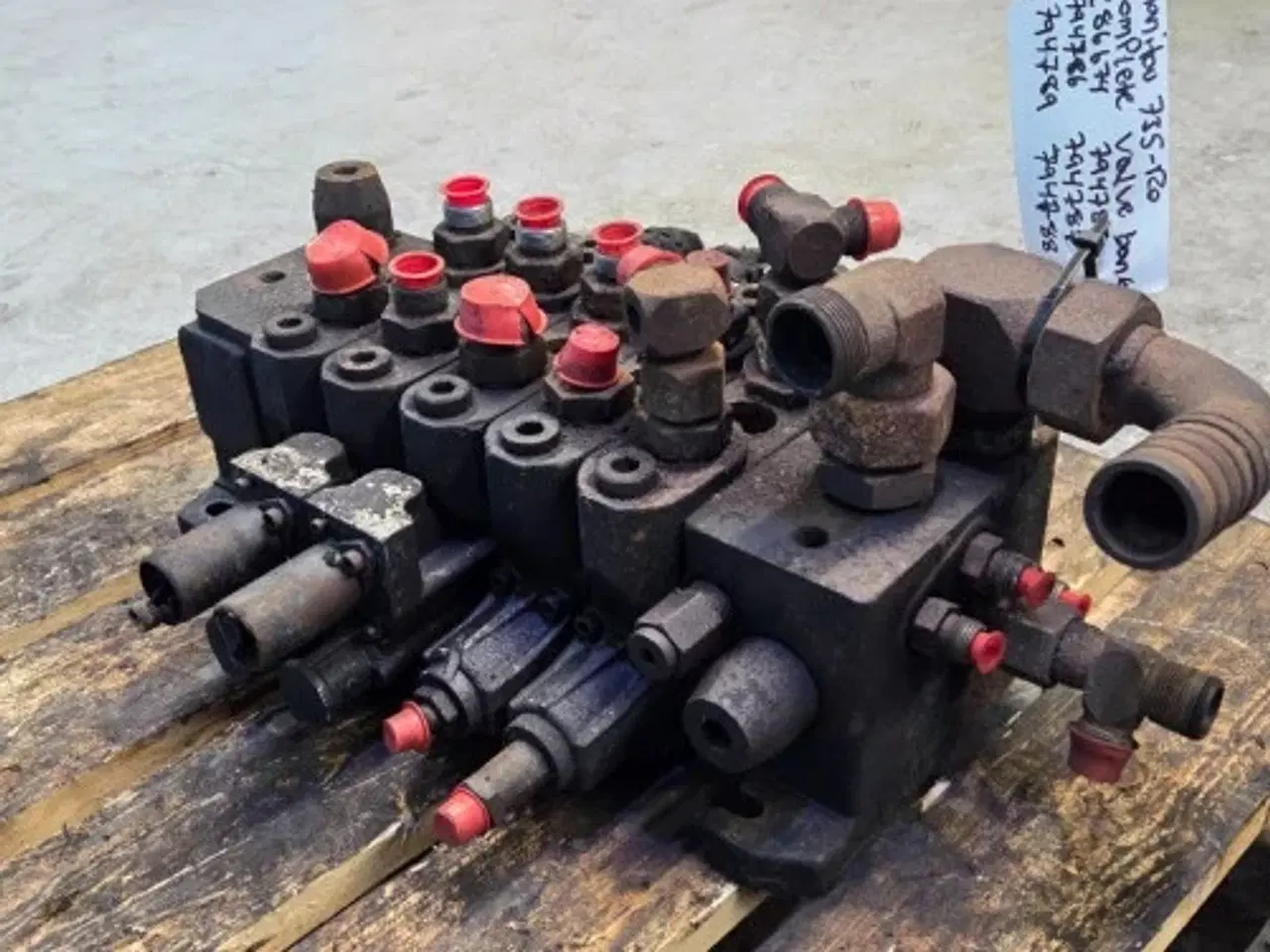 Billede 11 - Manitou 735-120  Hydraulikventil  286674