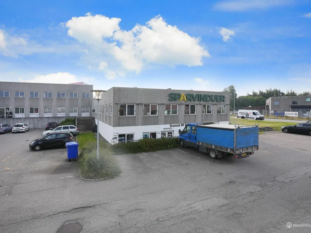 Billede 2 - Flot og fleksibel ejendom på Industrivej 51 i Roskilde til lager kontor og showroom.