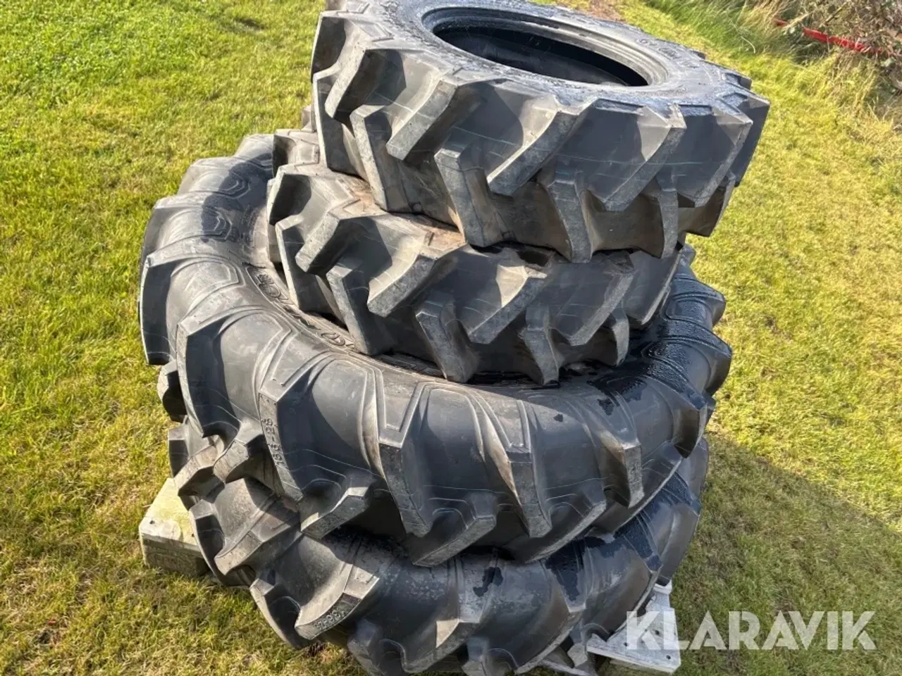 Billede 4 - Dæk + slanger Crop master/Field master 9.5-16/ 13.6-28 4 styk