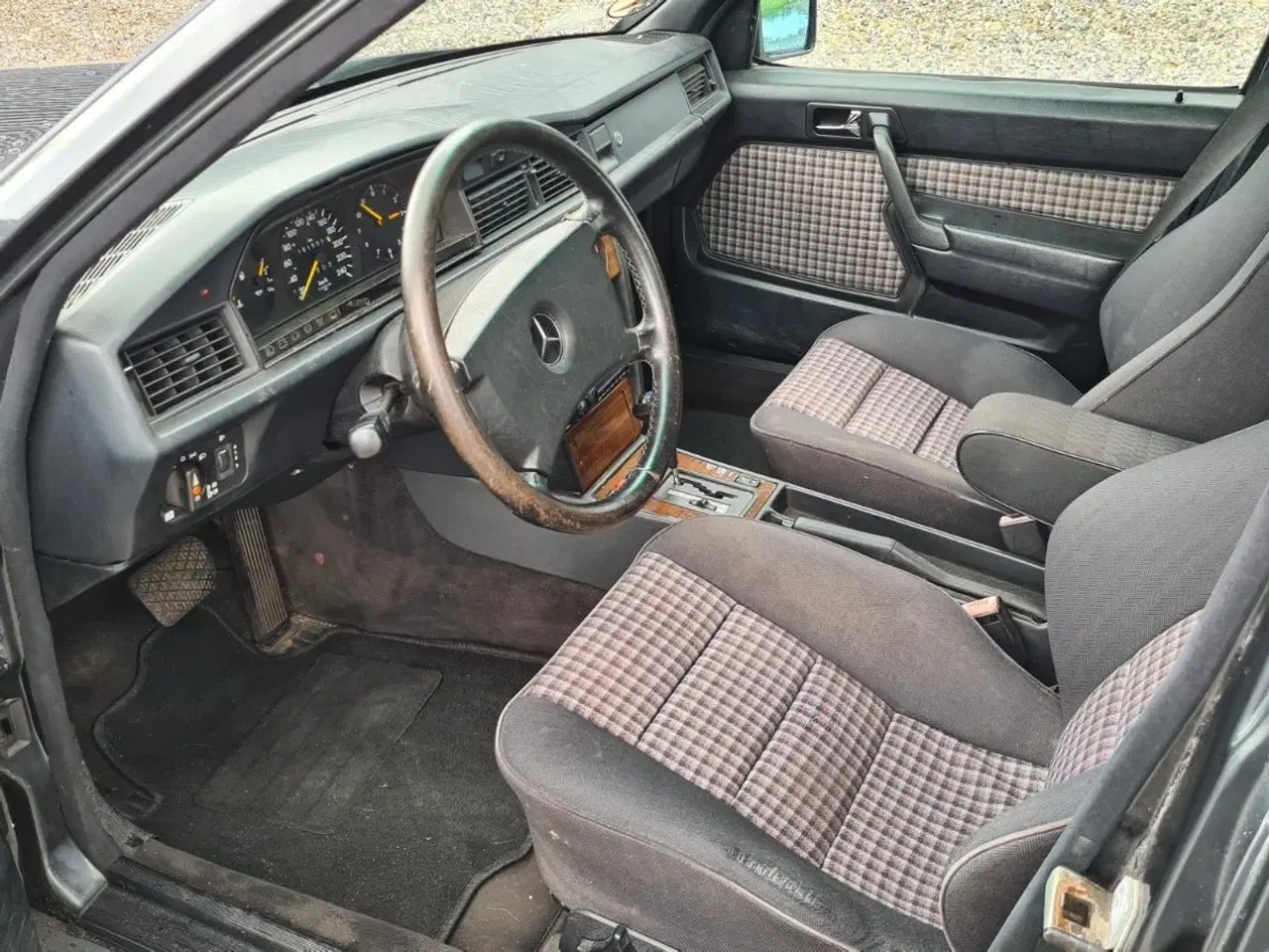 Billede 12 - Mercedes 190 E 1,8 Sportline aut.