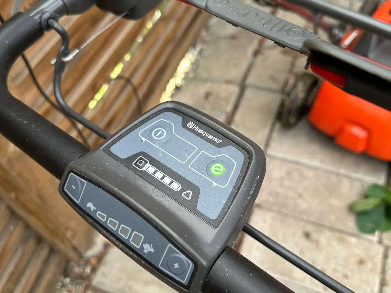 Billede 5 - Bio Plæneklipper m. Batteri