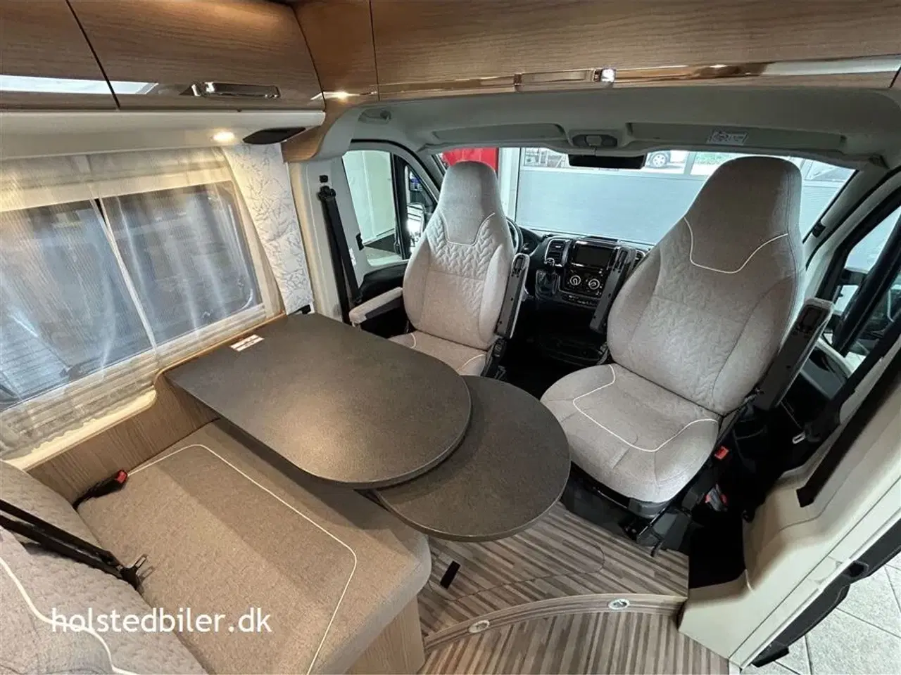 Billede 9 - 2024 - Carthago premium van 640 LE Luksus van med enkeltsenge og KUN km 10000 - som ny. Aut.