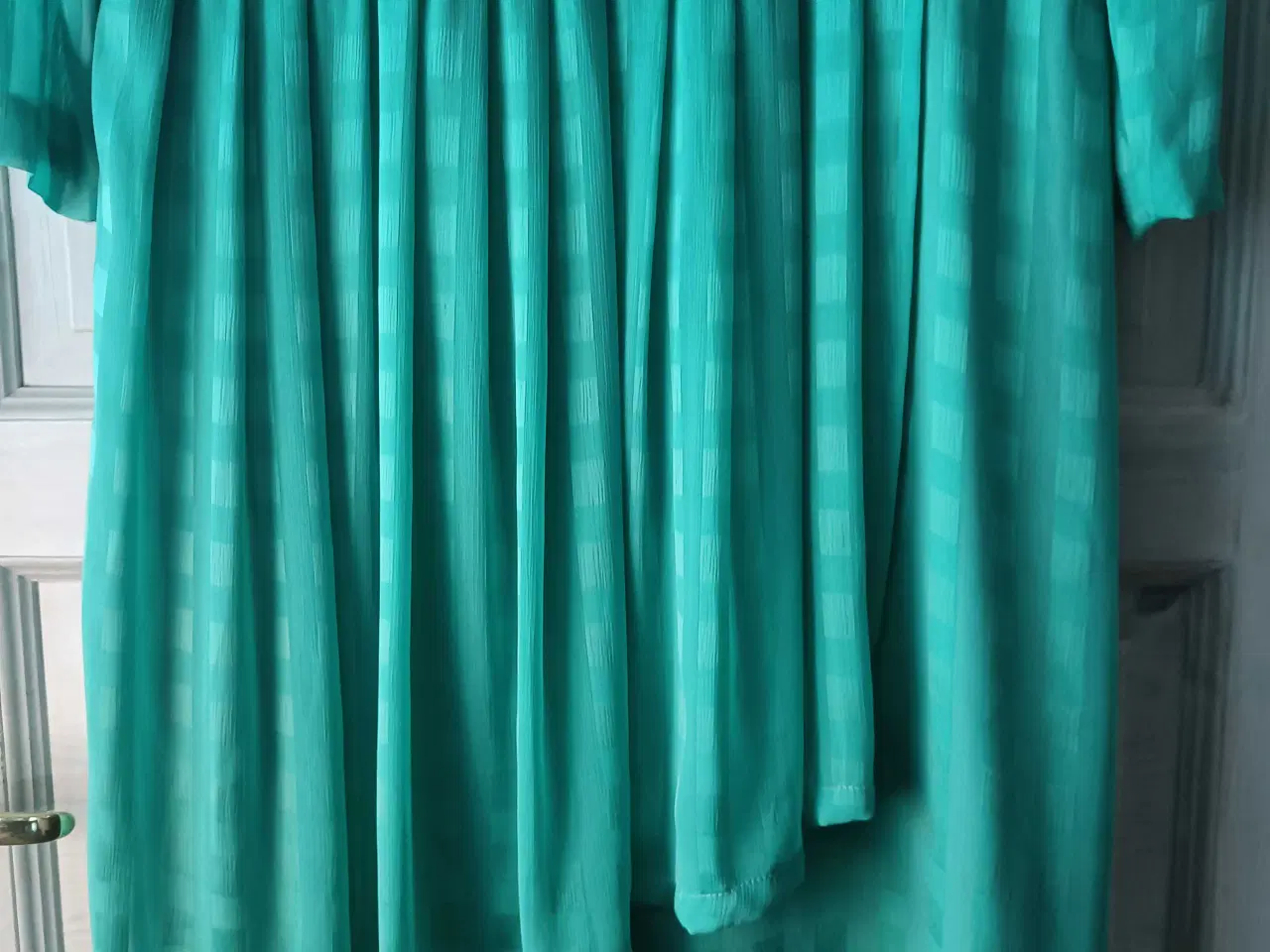 Billede 4 - Gäsler grønt feste kjole 42str 