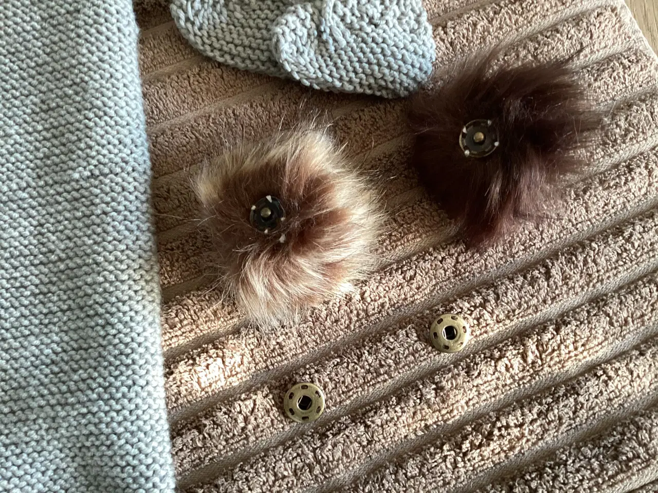 Billede 7 - Håndstrikket Selmas sovedragt med hue og futter 3-