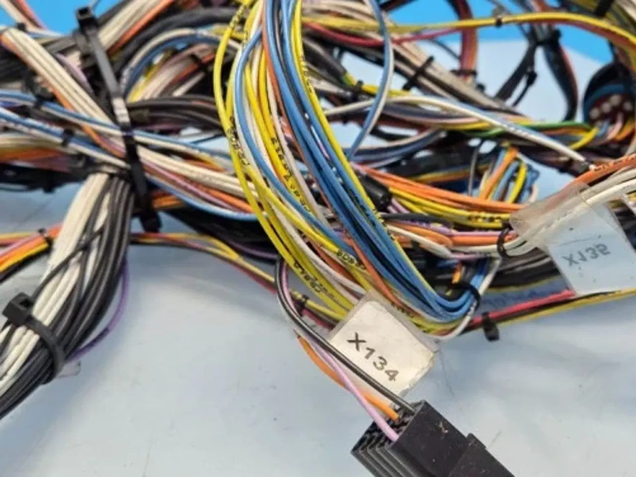 Billede 4 - New Holland CR9080 Ledningsnet