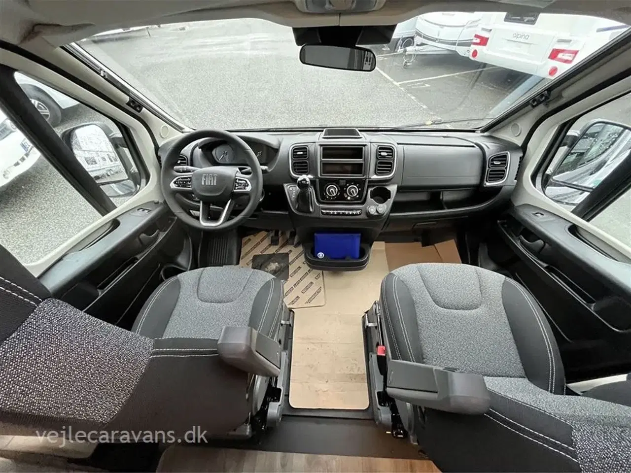 Billede 6 - 2026 - Carado V337 PRO+