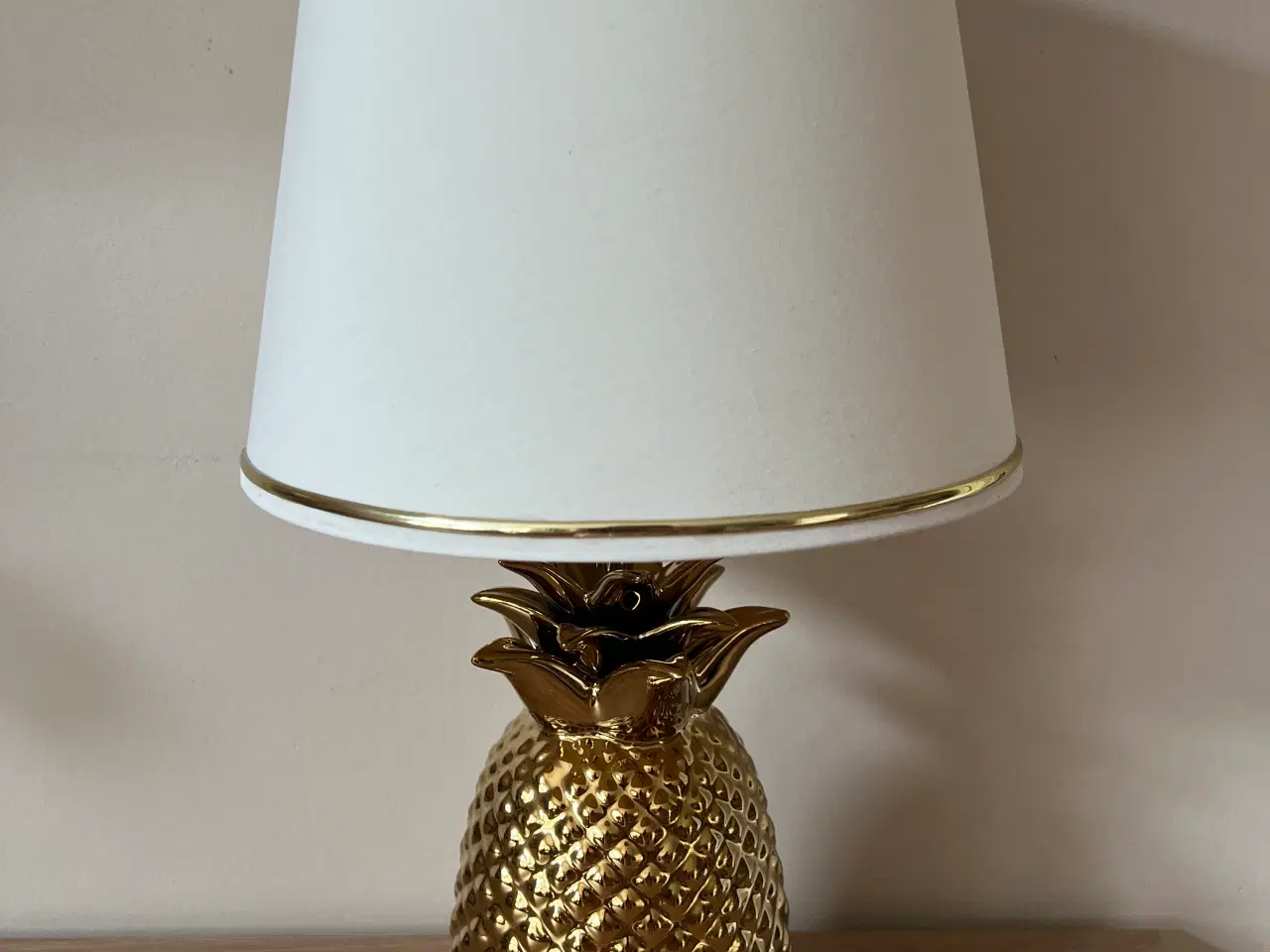 Billede 2 - Stor smuk ananas lampe 