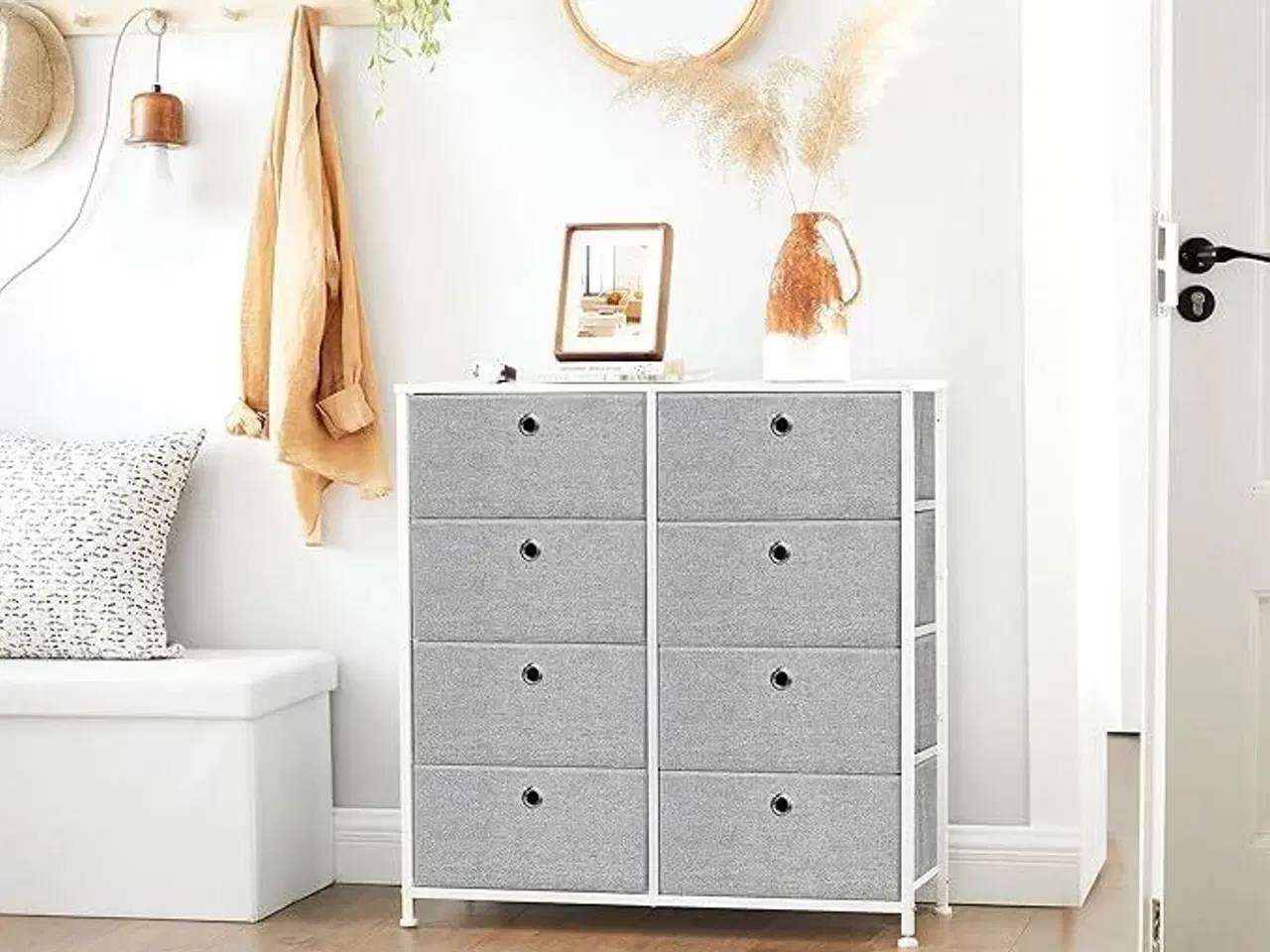 Billede 2 - Kommode med 8 stofskuffer lys grå/hvid