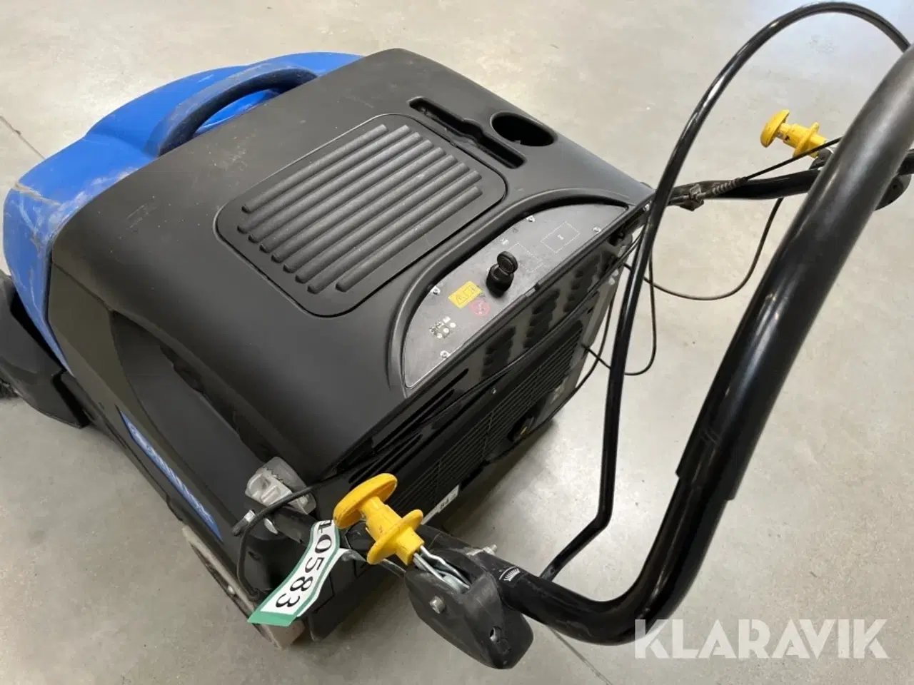 Billede 10 - Fejemaskine Nilfisk Floortec 760 med sug