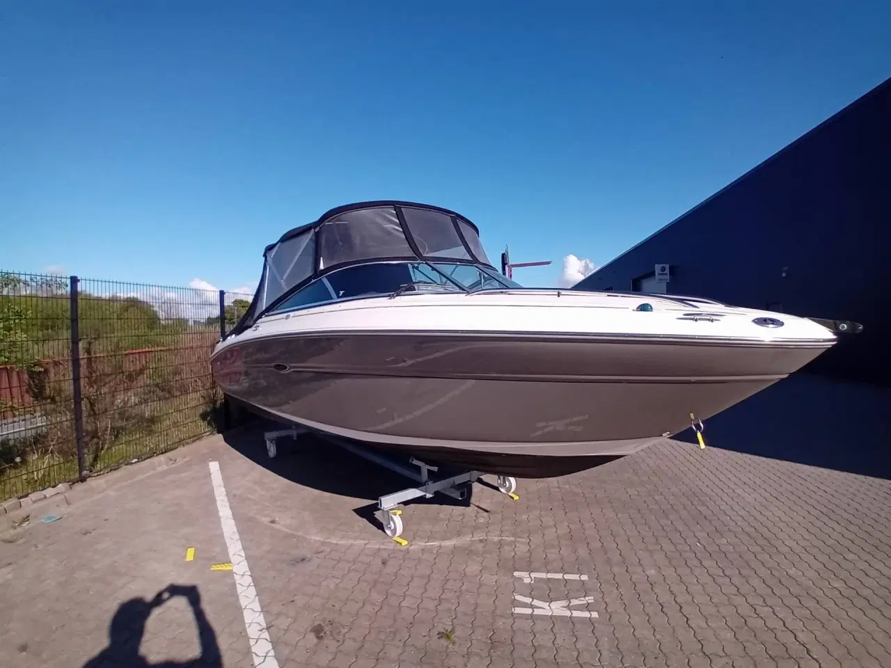 Billede 1 - Searay 220  Sunsport m/ Mercruiser 4.3