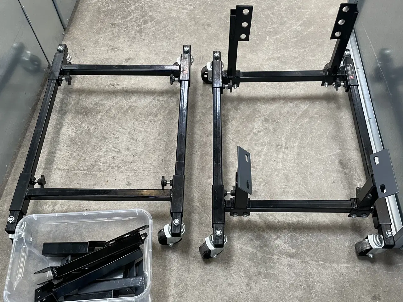 Billede 1 - 2 stk. motorbukke. 