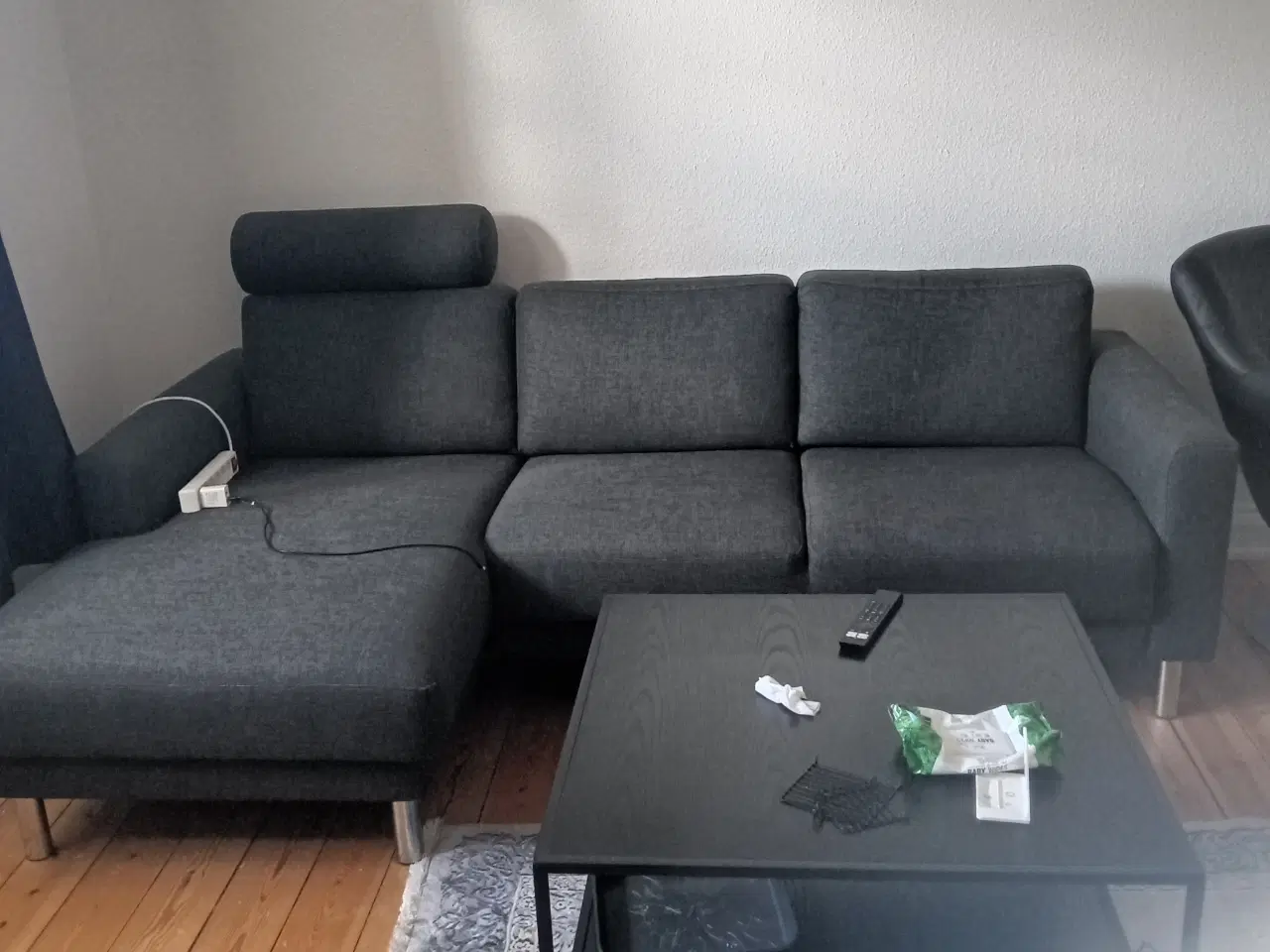 Billede 2 - Sofa, bord og en dreje stol