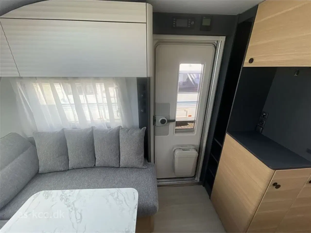 Billede 6 - 2026 - Adria Adora 613 UT Adria Adora 613 UT årg. 2026 4 sovepladser, 5 siddepladser.