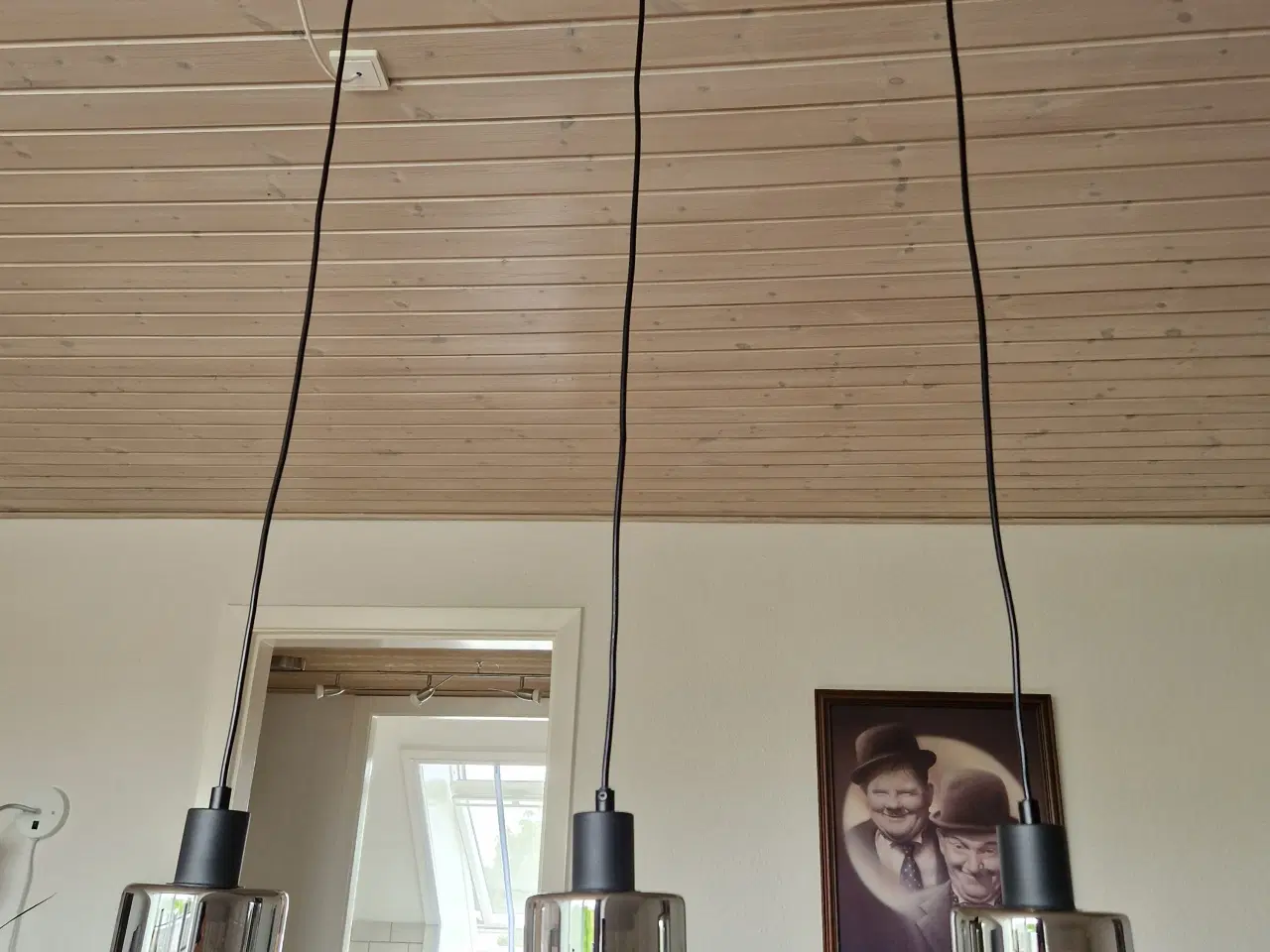 Billede 2 - Lampe ny med 3 sortonet glasskærme 