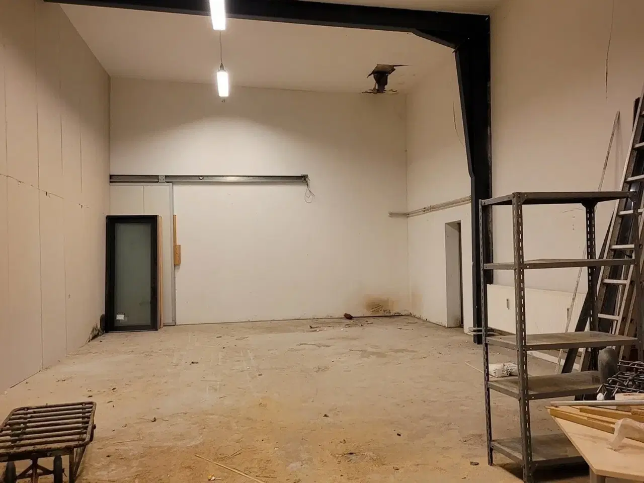Billede 5 - Hal højt til loft
